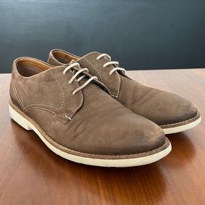 Clarks, mens suede oxfords, size 8.5
